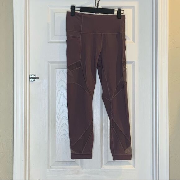 Lululemon Mesh In Motion Crop *23" Antique Bark Size 6 - Picture 9 of 10